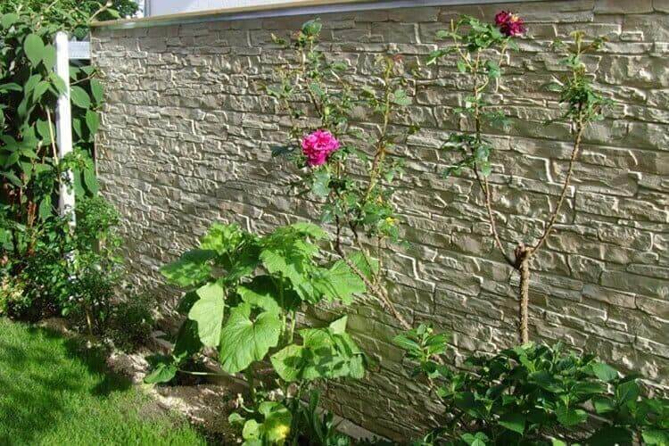 Fassadenverkleidung Bruchstein - hier als Mauerverkleidung